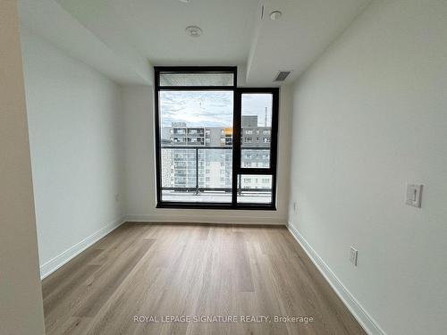 807-86 Dundas St E, Mississauga, ON - Indoor Photo Showing Other Room