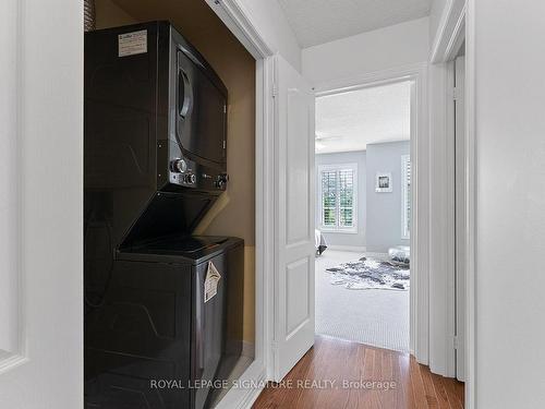 3-116 Evans Ave, Toronto, ON - Indoor Photo Showing Laundry Room