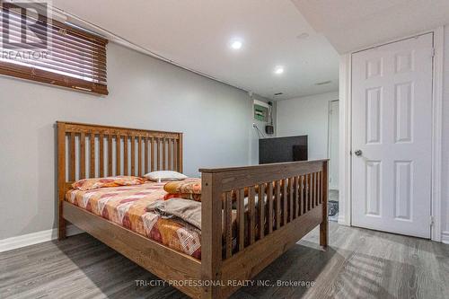 263 Fairridge Road, Hamilton, ON - Indoor Photo Showing Bedroom