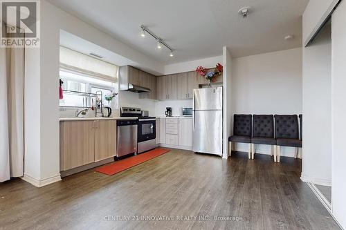 422 - 1 Falaise Road, Toronto, ON - Indoor Photo Showing Kitchen With Stainless Steel Kitchen