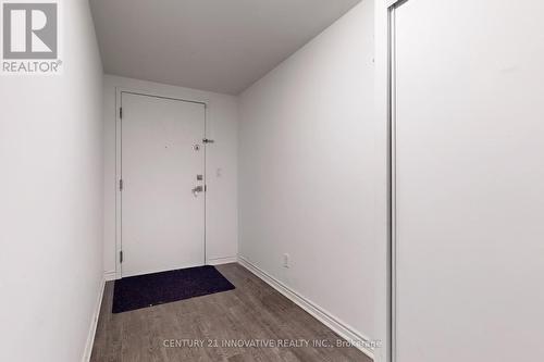 422 - 1 Falaise Road, Toronto, ON - Indoor Photo Showing Other Room