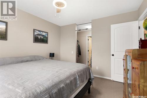 402E 1300 Stockton Street N, Regina, SK - Indoor Photo Showing Bedroom
