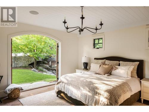 12407 Coldstream Creek Road, Coldstream, BC - Indoor Photo Showing Bedroom