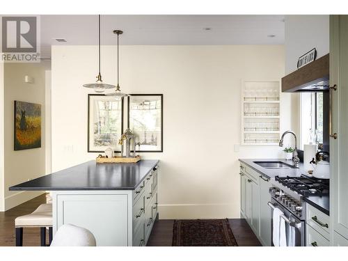 12407 Coldstream Creek Road, Coldstream, BC - Indoor Photo Showing Kitchen