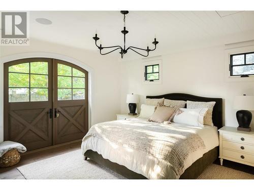 12407 Coldstream Creek Road, Coldstream, BC - Indoor Photo Showing Bedroom