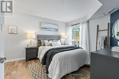 101 - 95 Wellington Street, Clarington, ON - Indoor Photo Showing Bedroom