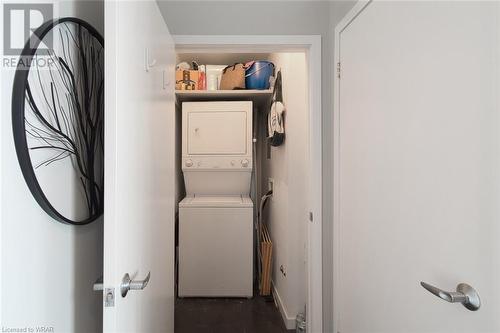 404 King Street W Unit# 417, Kitchener, ON - Indoor Photo Showing Laundry Room