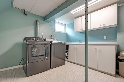 2334 Prospect Street, Burlington, ON - Indoor Photo Showing Laundry Room