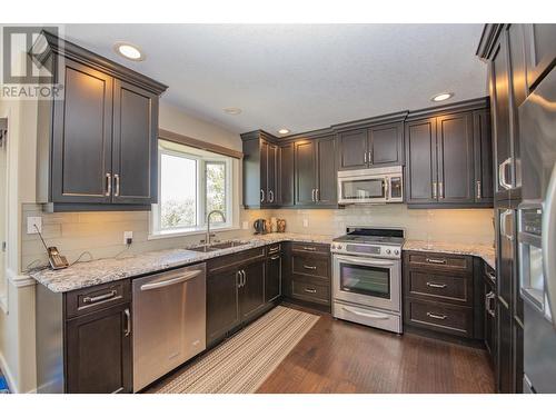 7377 Mckoryk Road, Vernon, BC - Indoor Photo Showing Kitchen