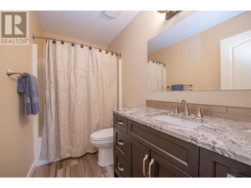7377 Mckoryk Road, Vernon, BC - Indoor Photo Showing Bathroom