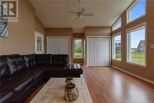 87 Caissie, Grande-Digue, NB - Indoor Photo Showing Living Room