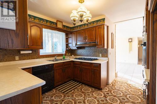 408 Mersea Road 3 Road, Leamington, ON - Indoor Photo Showing Kitchen