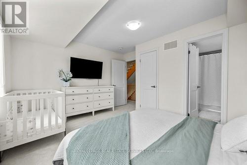 52 - 383 Dundas Street E, Hamilton, ON - Indoor Photo Showing Bedroom