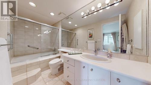 61 James Foxway, Toronto, ON - Indoor Photo Showing Bathroom
