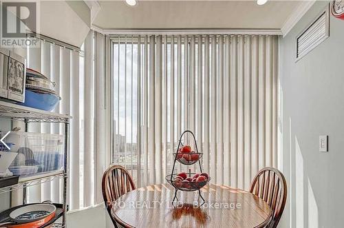 1001 - 26 Hanover Road, Brampton, ON - Indoor Photo Showing Dining Room