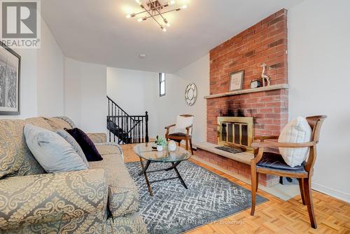 860 Apple Gate Court, Mississauga, ON - Indoor Photo Showing Living Room With Fireplace