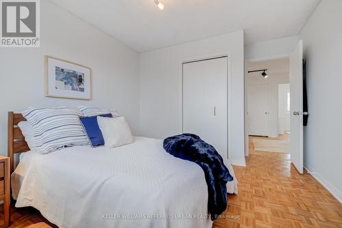 860 Apple Gate Court, Mississauga, ON - Indoor Photo Showing Bedroom