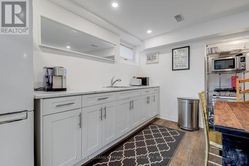 860 Apple Gate Court, Mississauga, ON - Indoor Photo Showing Kitchen