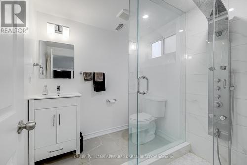 860 Apple Gate Court, Mississauga, ON - Indoor Photo Showing Bathroom
