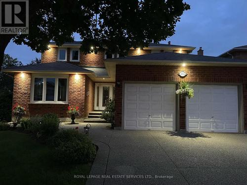 1452 Gibson Drive, Oakville, ON - Outdoor