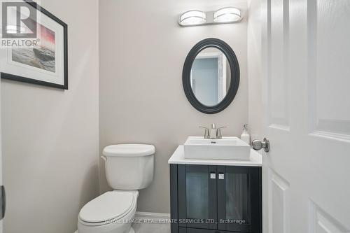 1452 Gibson Drive, Oakville, ON - Indoor Photo Showing Bathroom