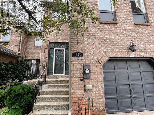 1170 Leewood Drive, Oakville, ON - Outdoor