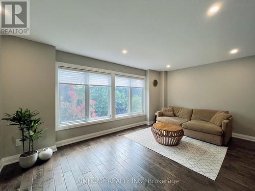 1170 Leewood Drive, Oakville (Glen Abbey), ON - Indoor