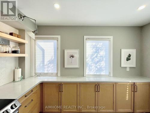 1170 Leewood Drive, Oakville (Glen Abbey), ON - Indoor Photo Showing Kitchen