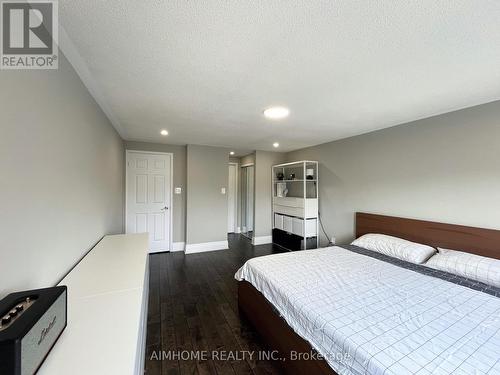 1170 Leewood Drive, Oakville (Glen Abbey), ON - Indoor Photo Showing Bedroom