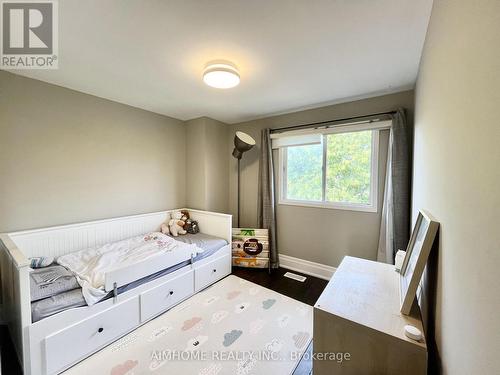 1170 Leewood Drive, Oakville (Glen Abbey), ON - Indoor Photo Showing Bedroom