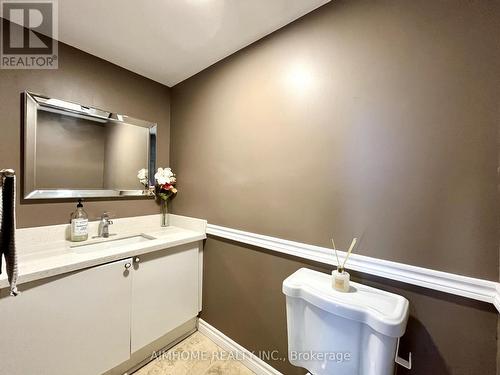 1170 Leewood Drive, Oakville, ON - Indoor Photo Showing Bathroom
