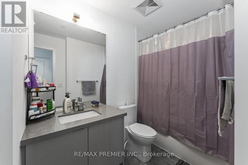 727 - 2485 Taunton Road, Oakville, ON - Indoor Photo Showing Bathroom