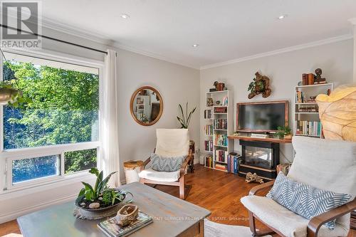 67 - 915 Inverhouse Drive, Mississauga (Clarkson), ON - Indoor Photo Showing Living Room With Fireplace