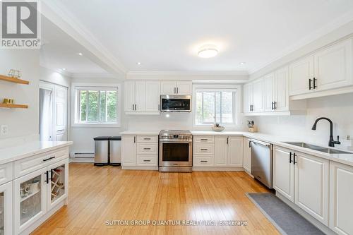 47 - 2145 Sherobee Road, Mississauga, ON - Indoor Photo Showing Kitchen With Double Sink With Upgraded Kitchen