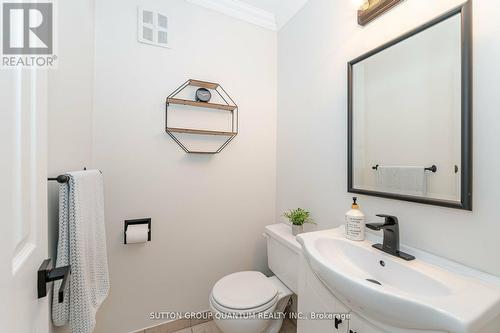 47 - 2145 Sherobee Road, Mississauga, ON - Indoor Photo Showing Bathroom