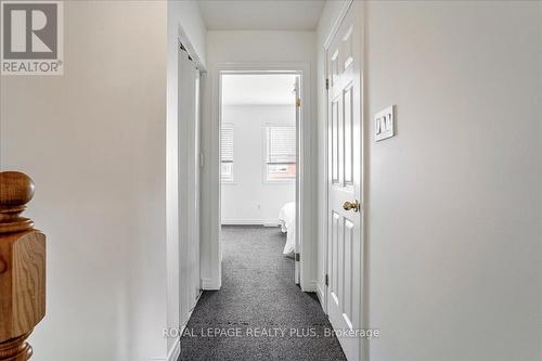 11 - 1751 Lampman Avenue, Burlington, ON - Indoor Photo Showing Other Room