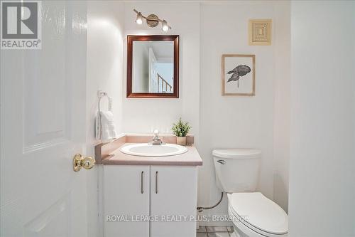 11 - 1751 Lampman Avenue, Burlington, ON - Indoor Photo Showing Bathroom