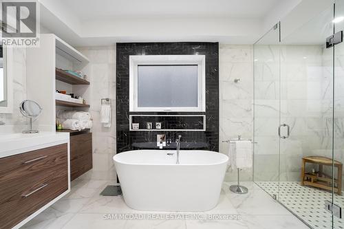 11A Maple Avenue N, Mississauga, ON - Indoor Photo Showing Bathroom