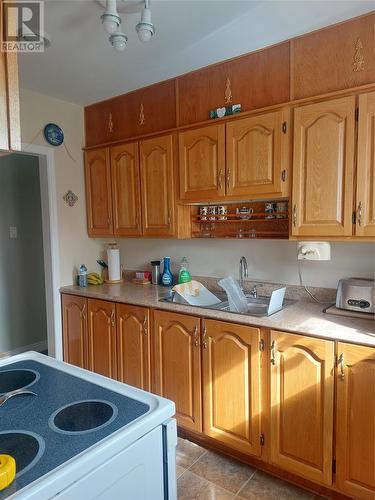 3 Bayview Heights, Glovertown, NL - Indoor Photo Showing Kitchen