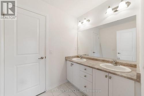 59 Fairey Crescent W, Hamilton, ON - Indoor Photo Showing Bathroom