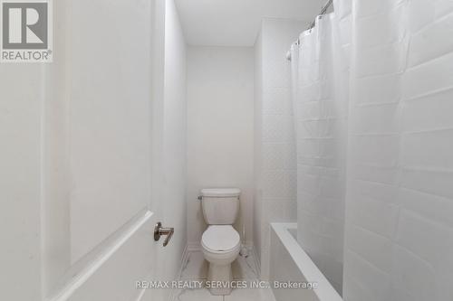 59 Fairey Crescent W, Hamilton, ON - Indoor Photo Showing Bathroom