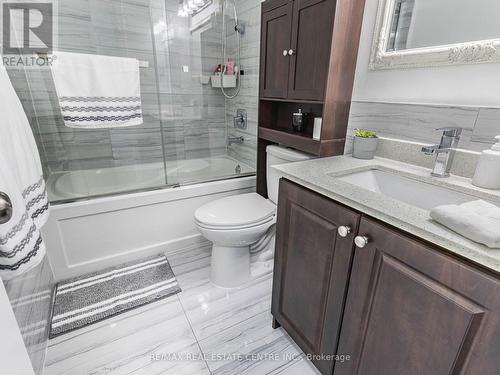 206 - 475 Bramalea Road, Brampton, ON - Indoor Photo Showing Bathroom