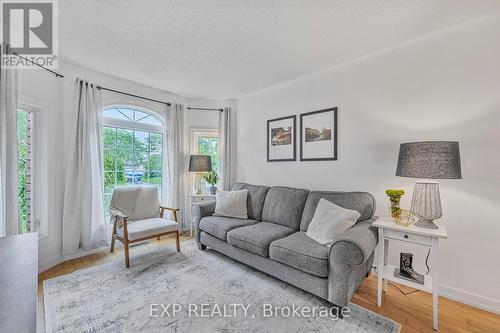 36 Nicholson Drive, Barrie, ON 