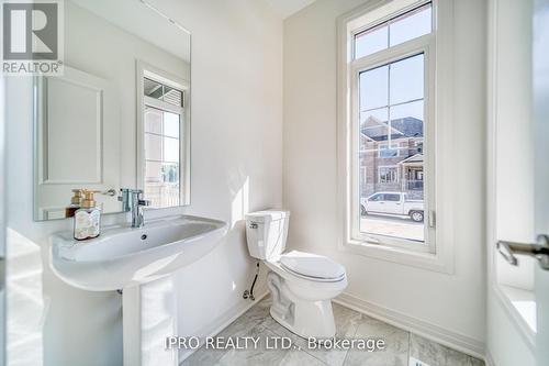 19 Shepherd Drive, Barrie, ON - Indoor Photo Showing Bathroom