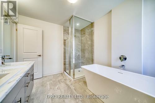 19 Shepherd Drive, Barrie, ON - Indoor Photo Showing Bathroom