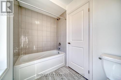 19 Shepherd Drive, Barrie, ON - Indoor Photo Showing Bathroom