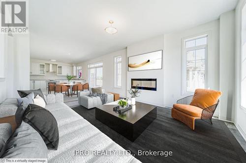 19 Shepherd Drive, Barrie, ON - Indoor Photo Showing Living Room