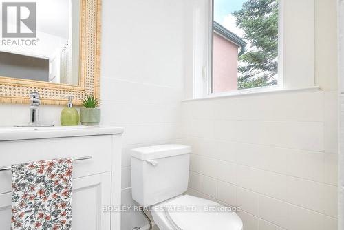 7 Howard Park Avenue, Toronto, ON - Indoor Photo Showing Bathroom