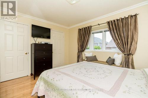 5406 Kinglet Avenue, Mississauga, ON - Indoor Photo Showing Bedroom