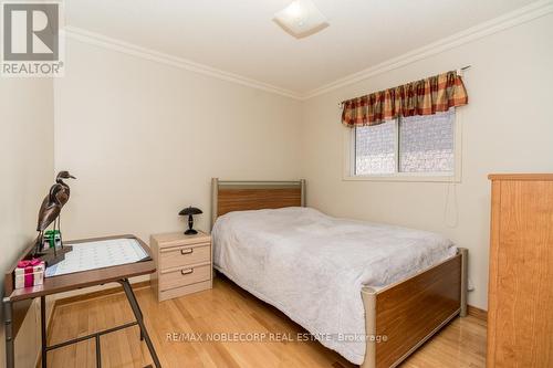 5406 Kinglet Avenue, Mississauga, ON - Indoor Photo Showing Bedroom